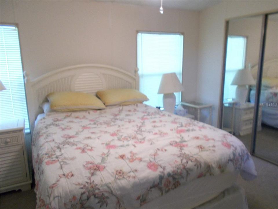 For Sale: $140,000 (2 beds, 2 baths, 1351 Square Feet)