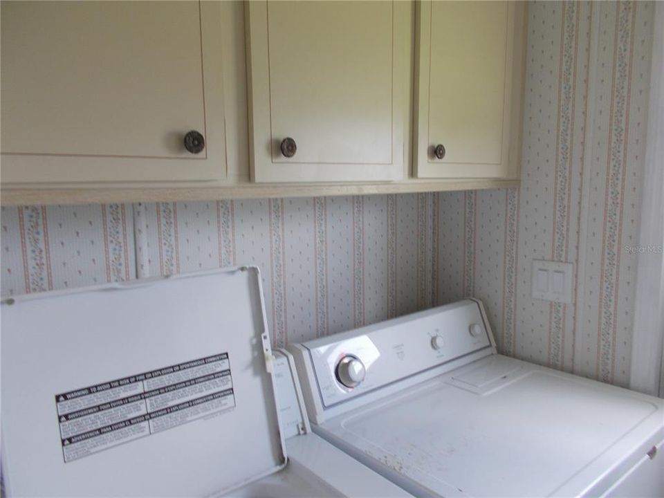 For Sale: $140,000 (2 beds, 2 baths, 1351 Square Feet)