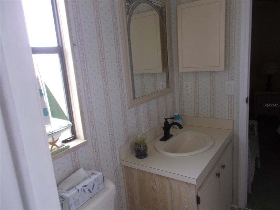 For Sale: $140,000 (2 beds, 2 baths, 1351 Square Feet)