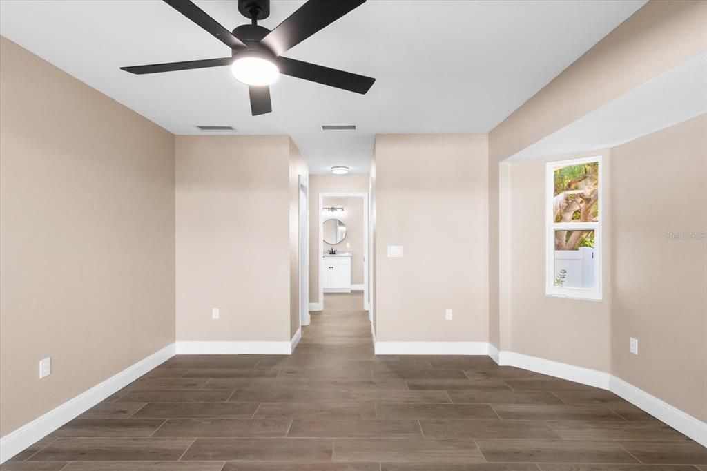 Activo con contrato: $474,400 (3 camas, 2 baños, 1711 Pies cuadrados)