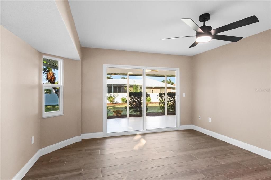 Activo con contrato: $474,400 (3 camas, 2 baños, 1711 Pies cuadrados)