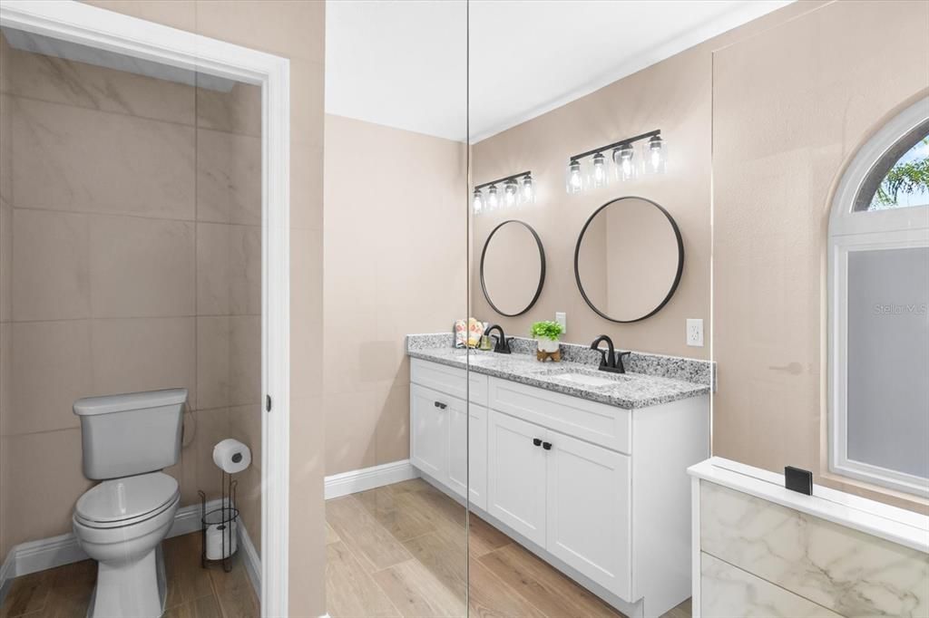 Activo con contrato: $474,400 (3 camas, 2 baños, 1711 Pies cuadrados)