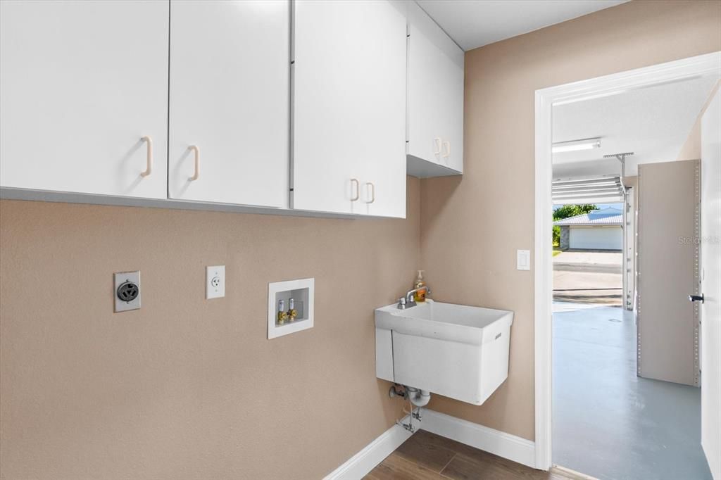 Activo con contrato: $474,400 (3 camas, 2 baños, 1711 Pies cuadrados)