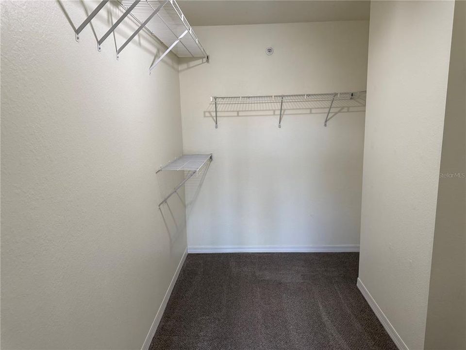 待售: $190,000 (2 贝兹, 2 浴室, 1142 平方英尺)