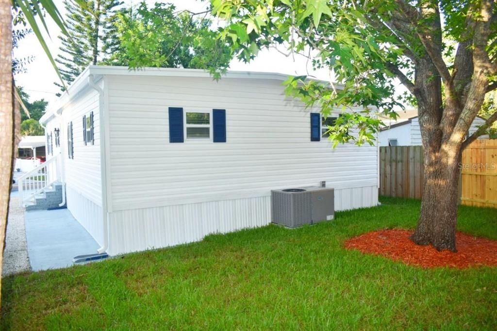 出租: $1,990 (3 贝兹, 2 浴室, 1176 平方英尺)