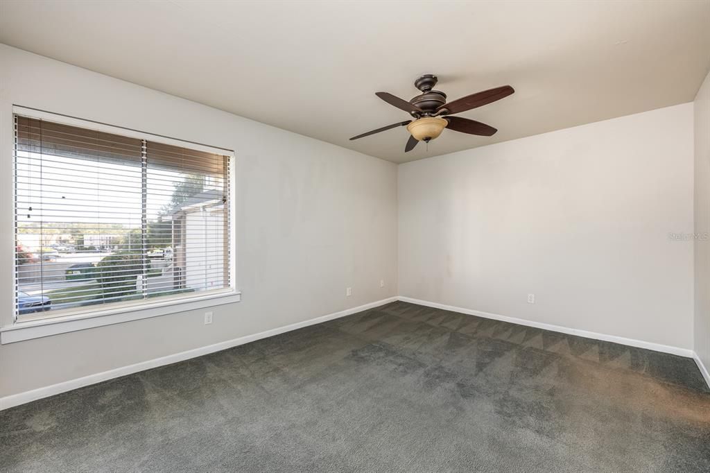 Под контрактом: $180,000 (2 спален, 2 ванн, 1286 Квадратных фут)