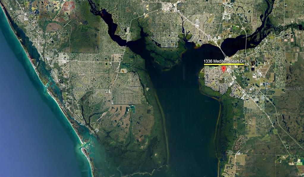 На продажу: $390,000 (0.22 acres)