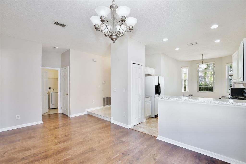 For Rent: $1,995 (3 beds, 2 baths, 1493 Square Feet)