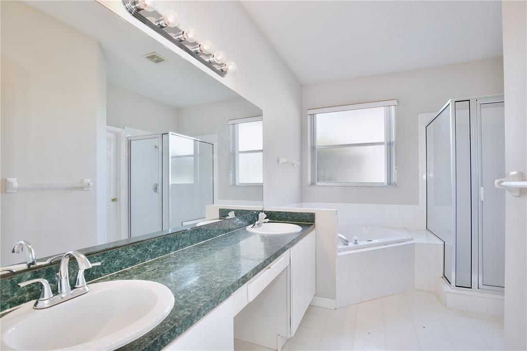 For Rent: $1,995 (3 beds, 2 baths, 1493 Square Feet)