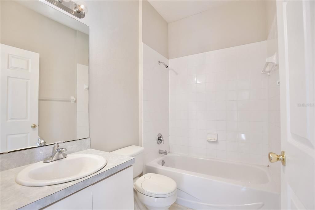 For Rent: $1,995 (3 beds, 2 baths, 1493 Square Feet)