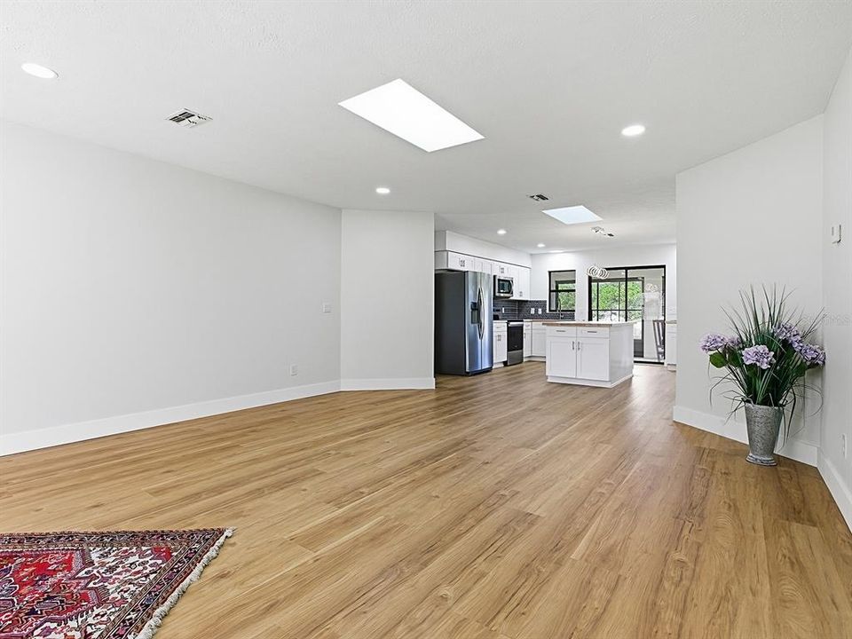 For Sale: $350,000 (4 beds, 2 baths, 2167 Square Feet)