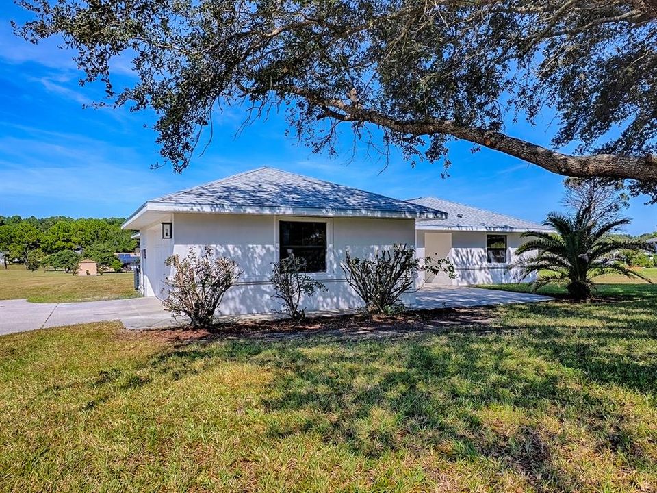 For Sale: $350,000 (4 beds, 2 baths, 2167 Square Feet)