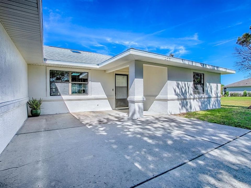 For Sale: $350,000 (4 beds, 2 baths, 2167 Square Feet)