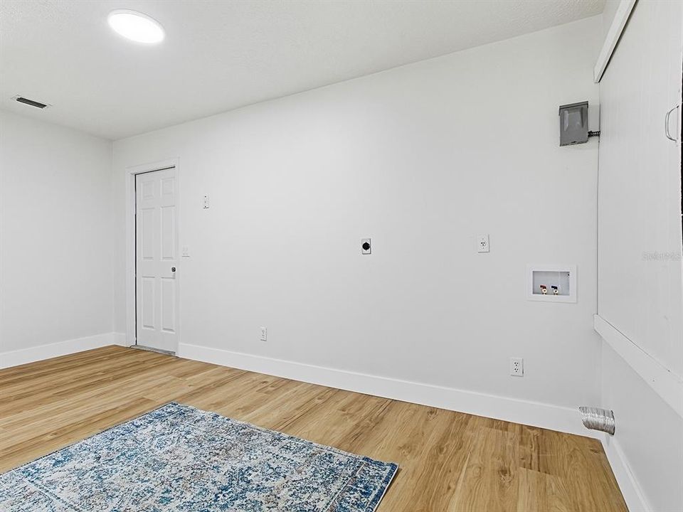 For Sale: $350,000 (4 beds, 2 baths, 2167 Square Feet)