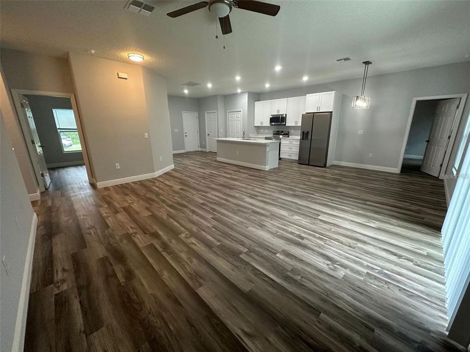 For Rent: $1,900 (4 beds, 2 baths, 1655 Square Feet)