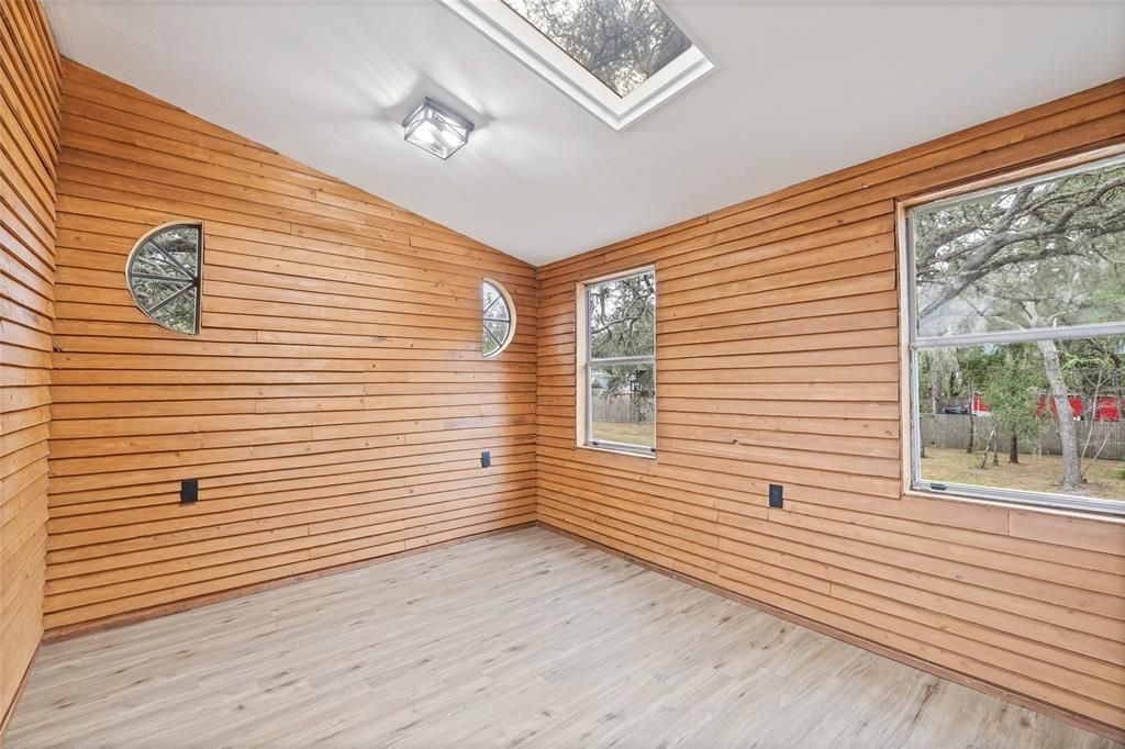 На продажу: $199,900 (2 спален, 2 ванн, 1380 Квадратных фут)