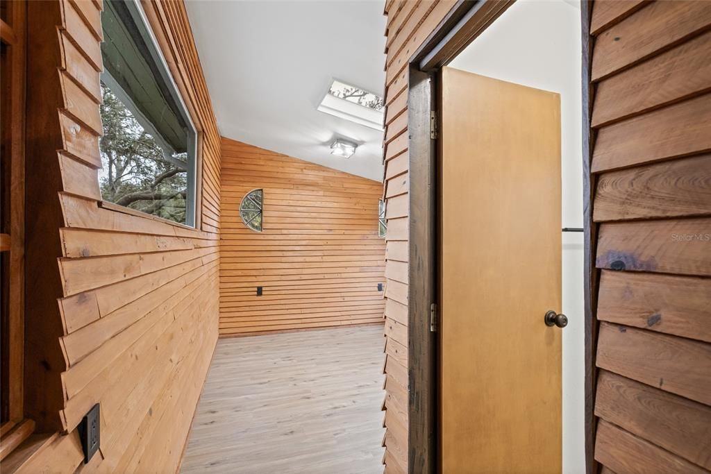 На продажу: $199,900 (2 спален, 2 ванн, 1380 Квадратных фут)