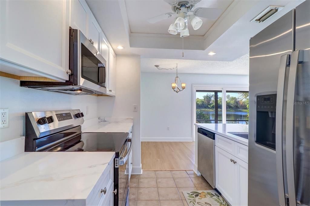 待售: $173,000 (2 贝兹, 2 浴室, 1100 平方英尺)