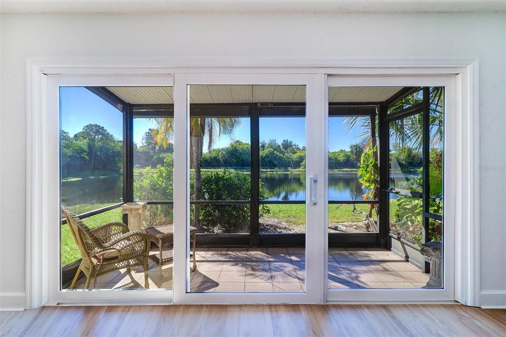 待售: $173,000 (2 贝兹, 2 浴室, 1100 平方英尺)