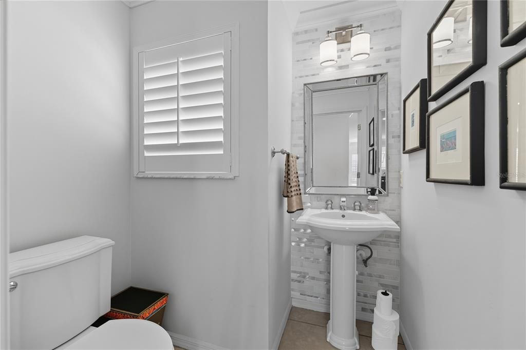 For Sale: $1,190,000 (3 beds, 2 baths, 2557 Square Feet)