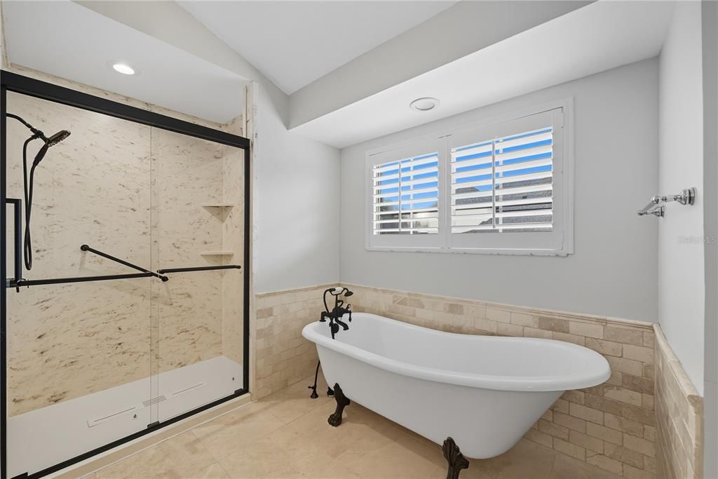 For Sale: $1,190,000 (3 beds, 2 baths, 2557 Square Feet)