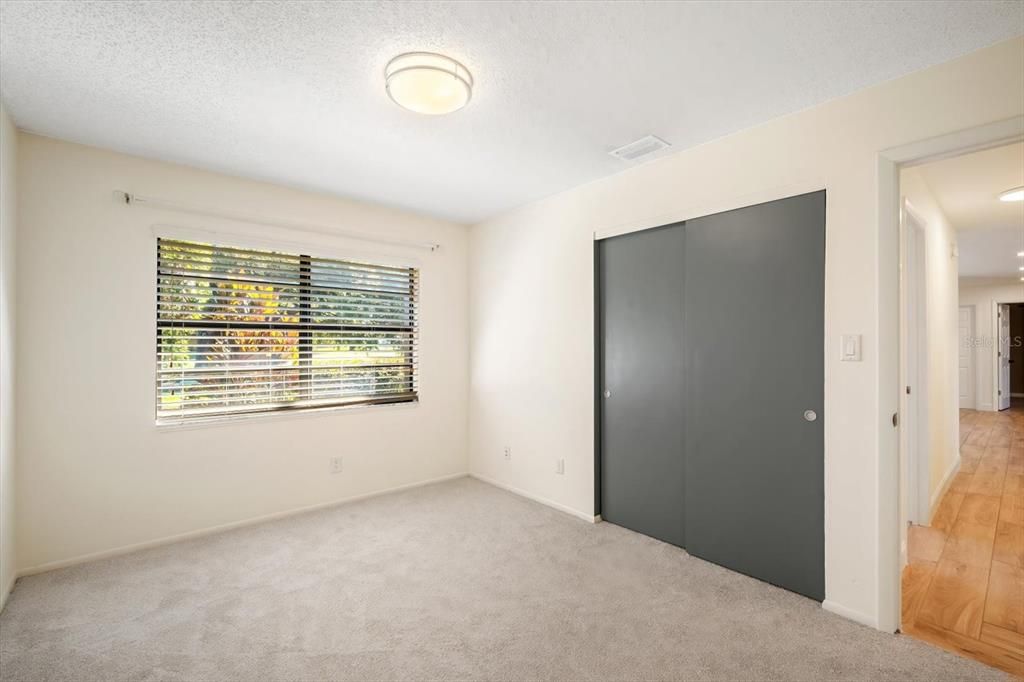 For Sale: $375,000 (3 beds, 2 baths, 1684 Square Feet)