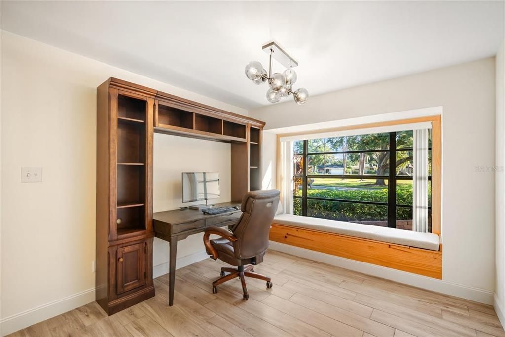 For Sale: $375,000 (3 beds, 2 baths, 1684 Square Feet)