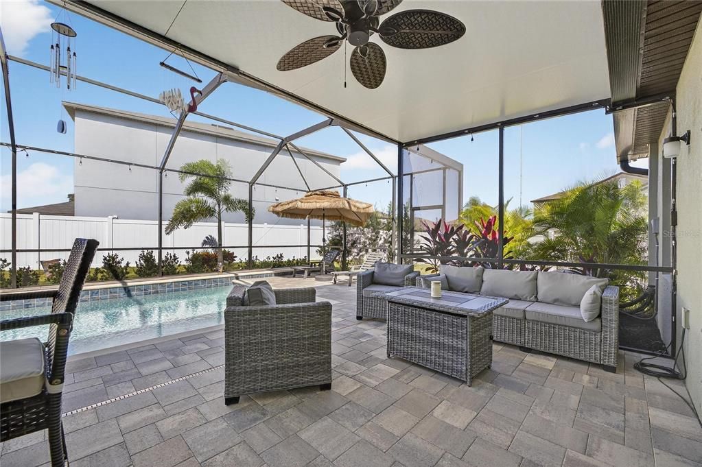 For Sale: $544,900 (5 beds, 2 baths, 2949 Square Feet)