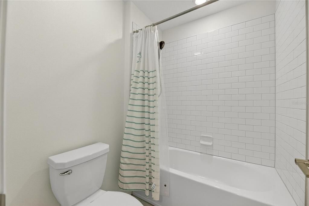 For Sale: $544,900 (5 beds, 2 baths, 2949 Square Feet)