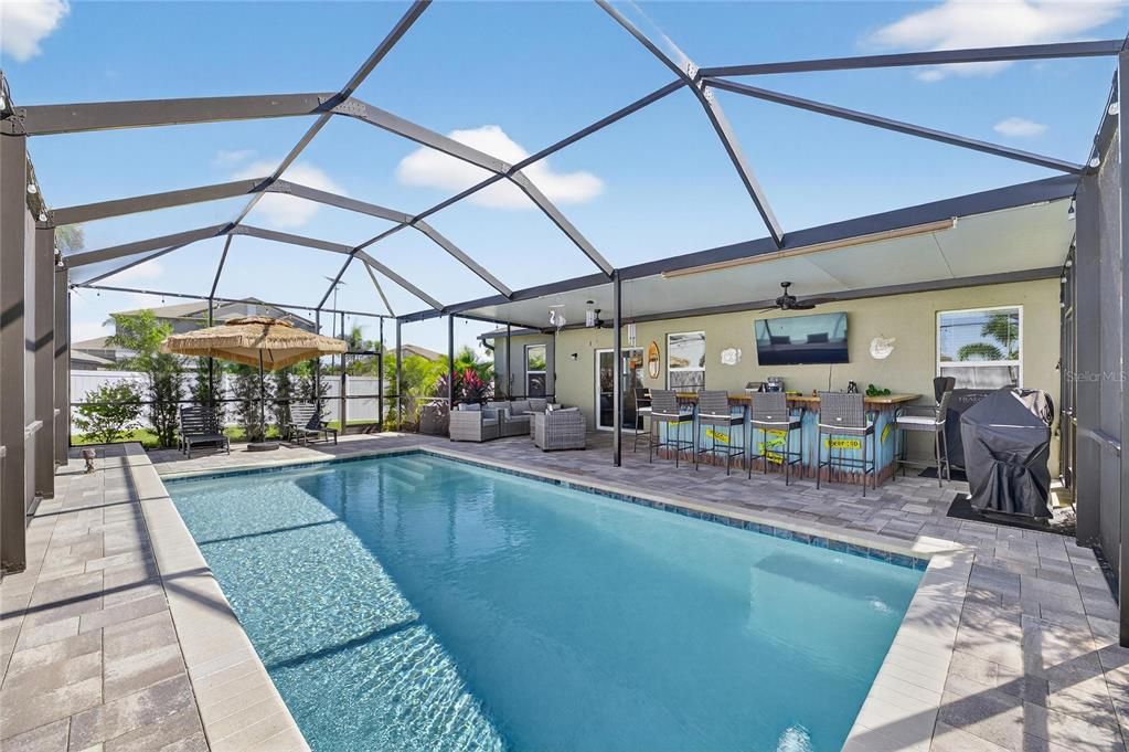 For Sale: $544,900 (5 beds, 2 baths, 2949 Square Feet)