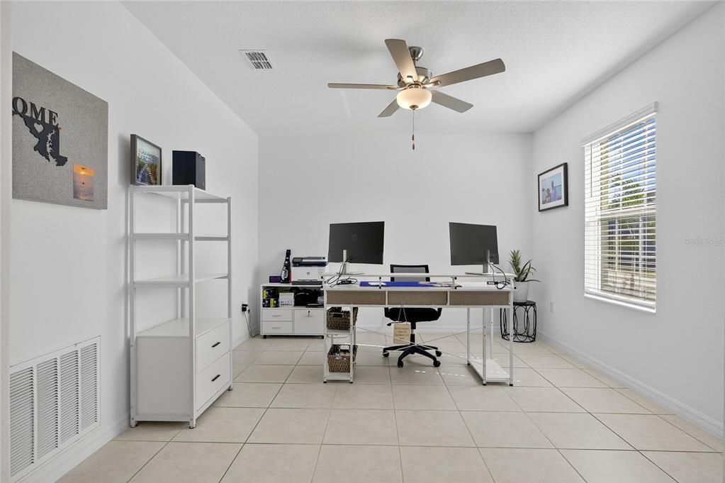 For Sale: $544,900 (5 beds, 2 baths, 2949 Square Feet)