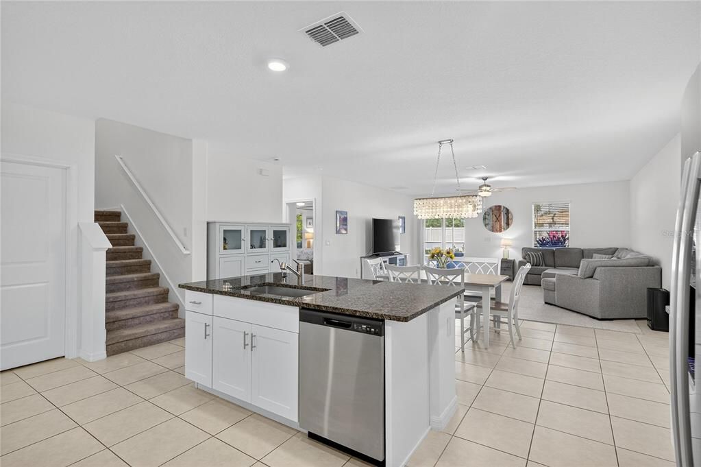 For Sale: $544,900 (5 beds, 2 baths, 2949 Square Feet)