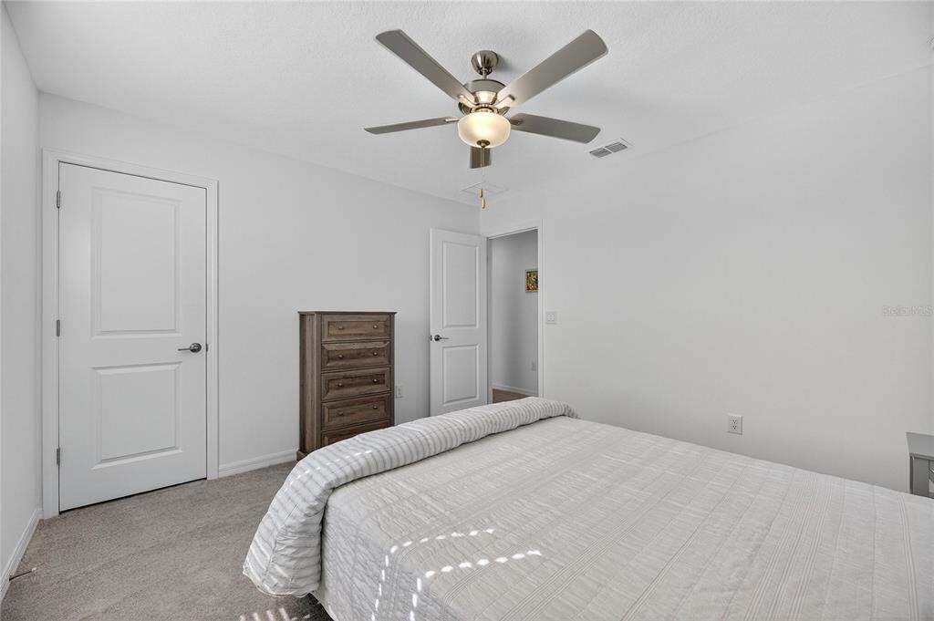 For Sale: $544,900 (5 beds, 2 baths, 2949 Square Feet)