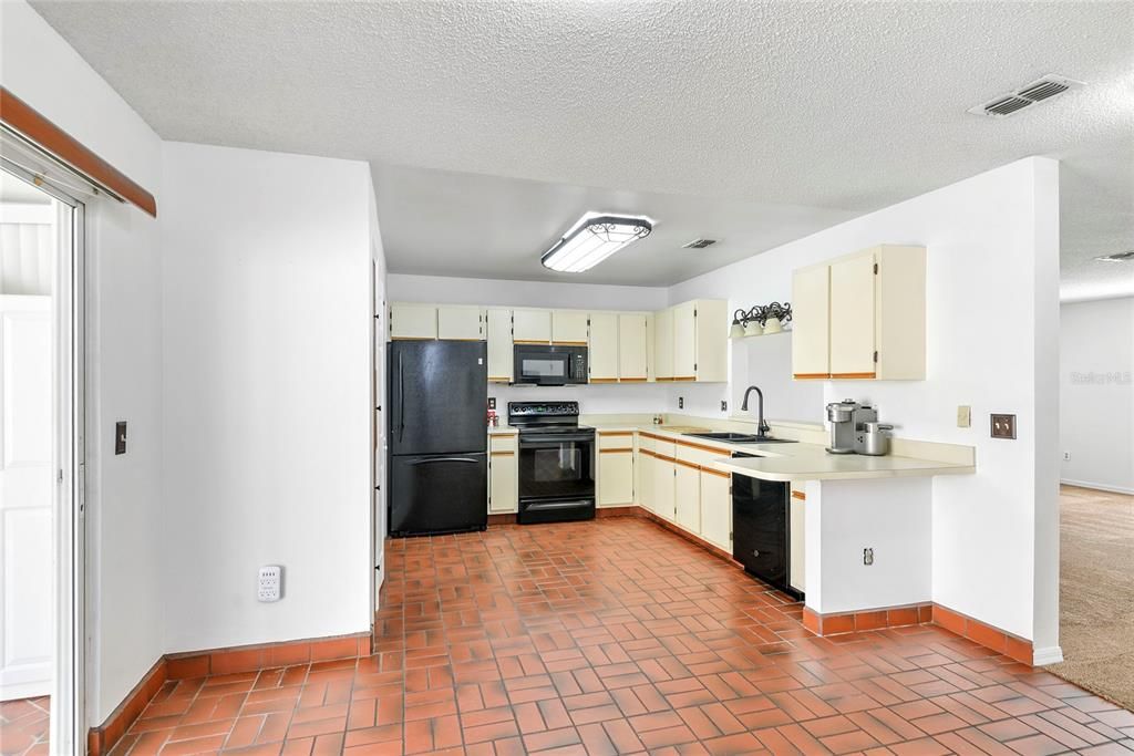 For Sale: $249,000 (3 beds, 2 baths, 1485 Square Feet)