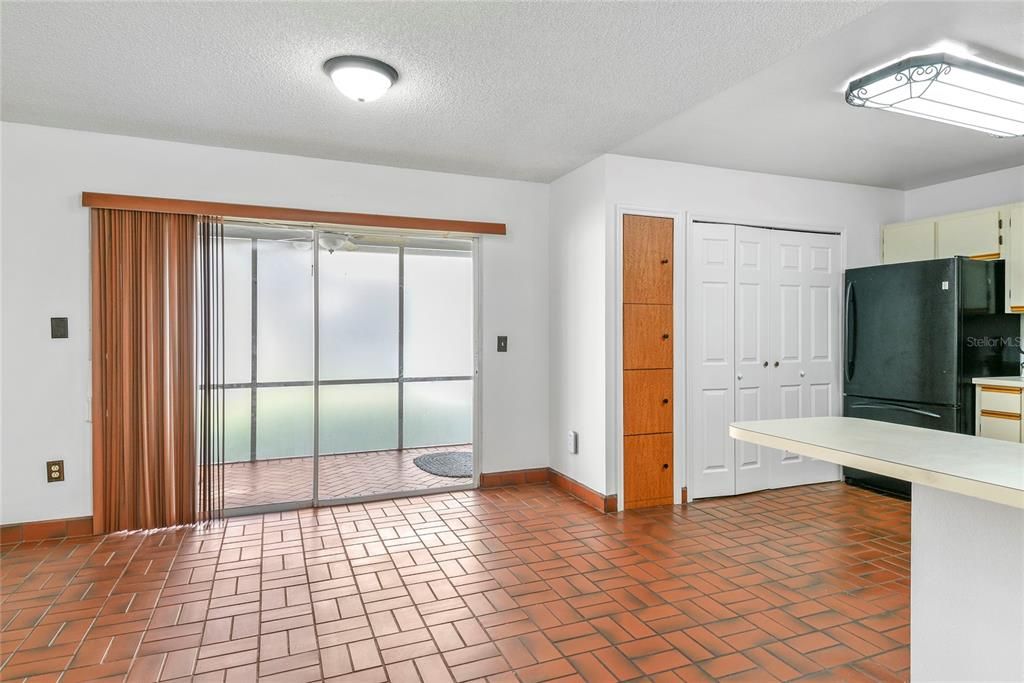 For Sale: $249,000 (3 beds, 2 baths, 1485 Square Feet)