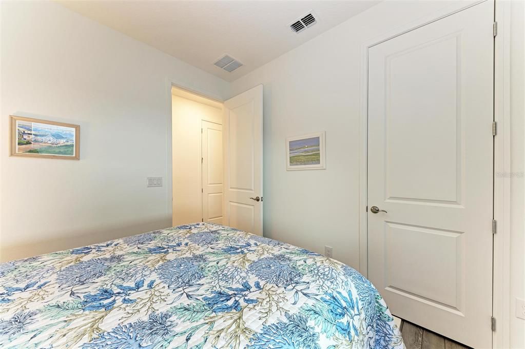 For Sale: $439,900 (2 beds, 2 baths, 1471 Square Feet)