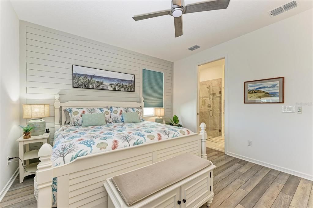 For Sale: $439,900 (2 beds, 2 baths, 1471 Square Feet)