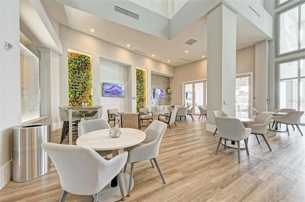 For Sale: $439,900 (2 beds, 2 baths, 1471 Square Feet)