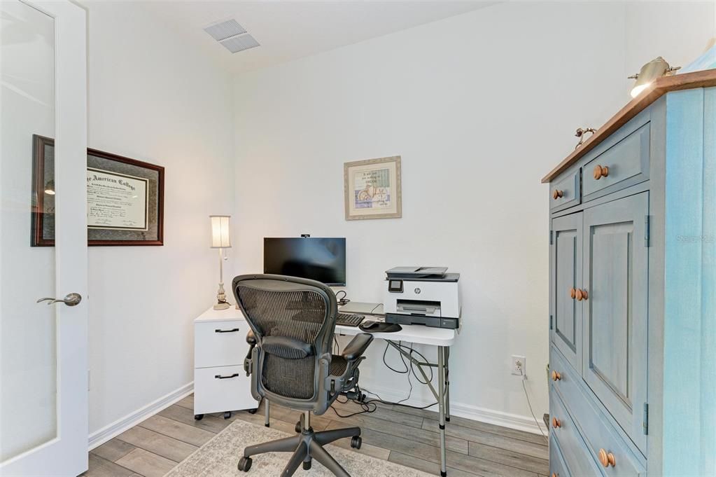 For Sale: $439,900 (2 beds, 2 baths, 1471 Square Feet)