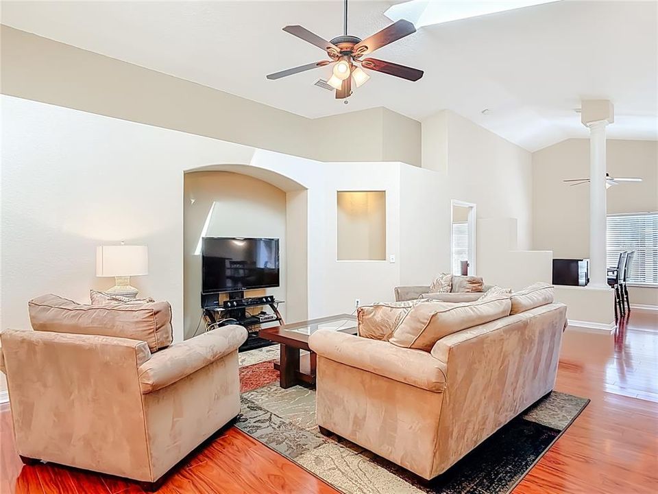 Active With Contract: $369,900 (3 beds, 2 baths, 1864 Square Feet)