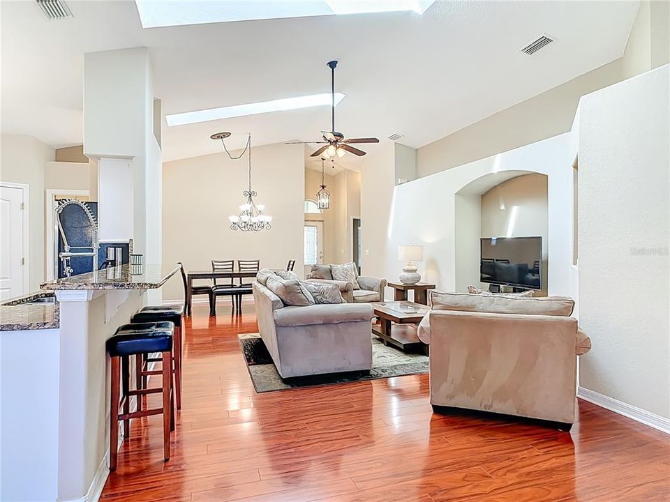 Active With Contract: $369,900 (3 beds, 2 baths, 1864 Square Feet)