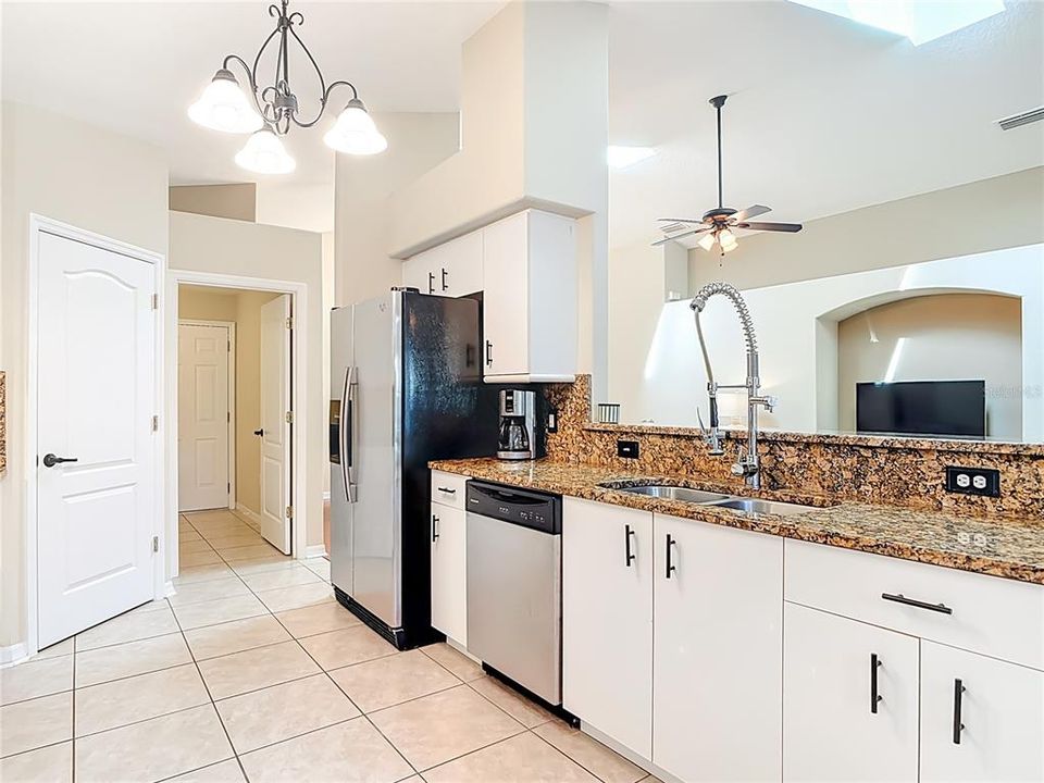 Active With Contract: $369,900 (3 beds, 2 baths, 1864 Square Feet)