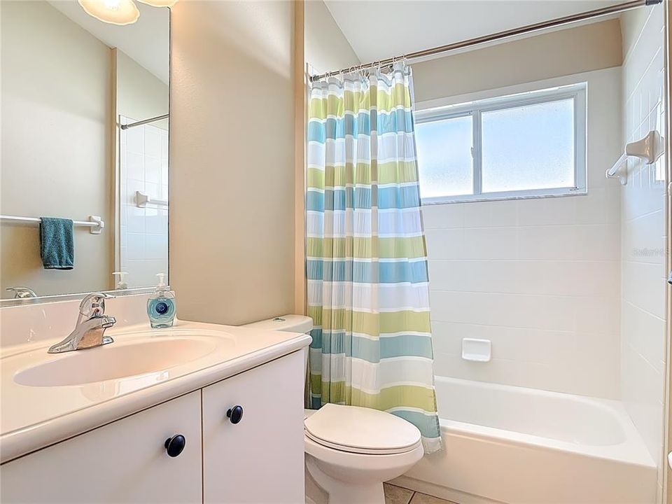 Active With Contract: $369,900 (3 beds, 2 baths, 1864 Square Feet)