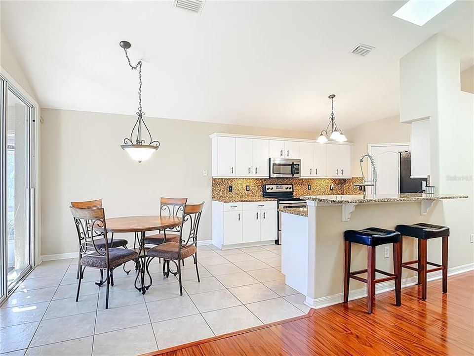 Active With Contract: $369,900 (3 beds, 2 baths, 1864 Square Feet)