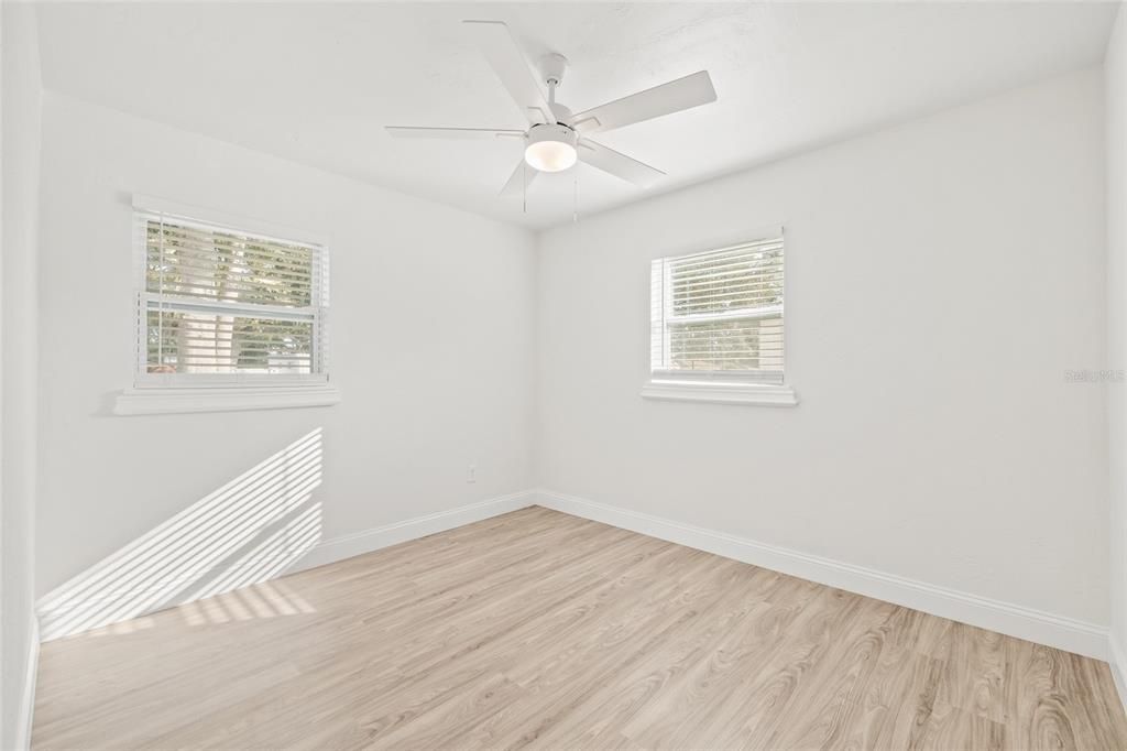 For Sale: $539,900 (4 beds, 2 baths, 1548 Square Feet)