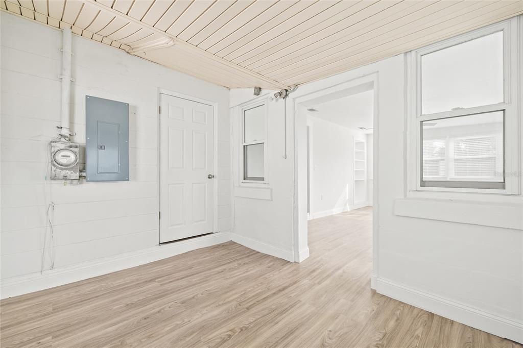 For Sale: $539,900 (4 beds, 2 baths, 1548 Square Feet)