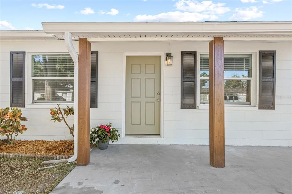 For Sale: $539,900 (4 beds, 2 baths, 1548 Square Feet)