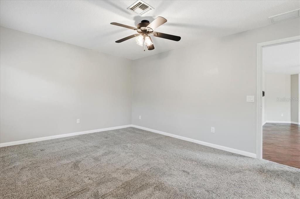 For Sale: $259,800 (2 beds, 2 baths, 1344 Square Feet)