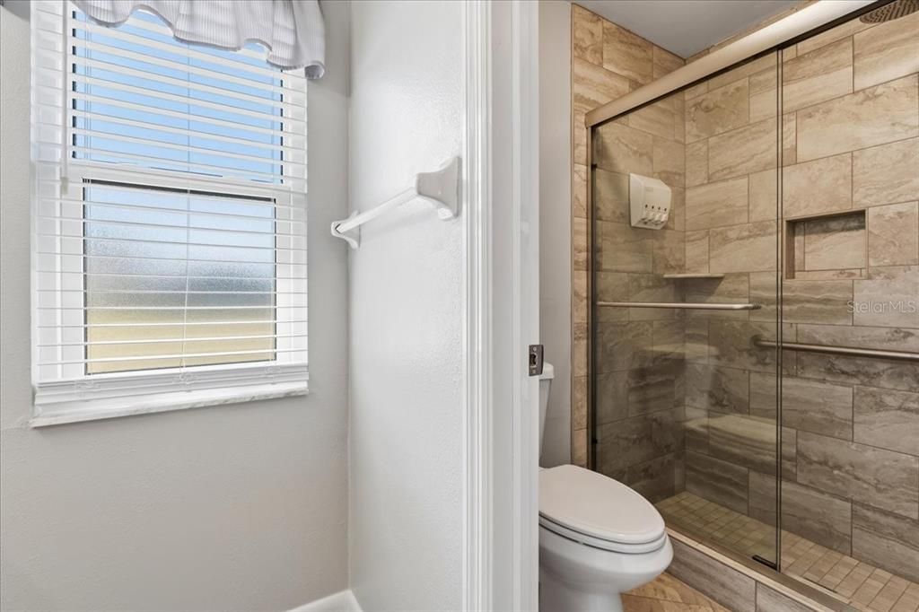 For Sale: $259,800 (2 beds, 2 baths, 1344 Square Feet)