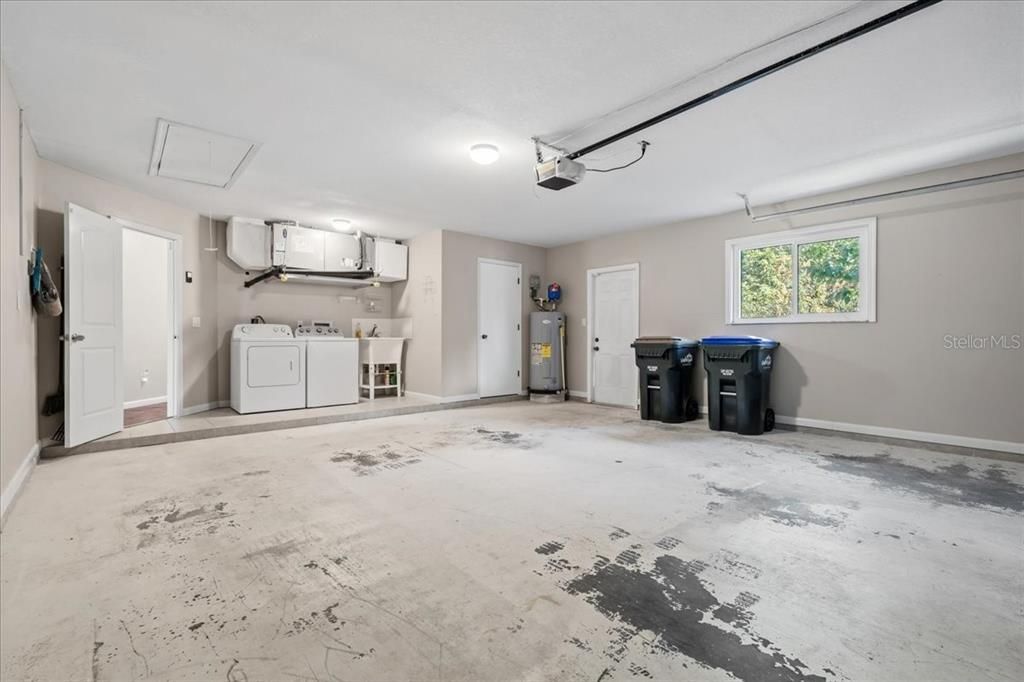 For Sale: $259,800 (2 beds, 2 baths, 1344 Square Feet)